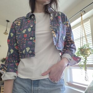 Lisa Says Gah “Farmer’s Market” Cropped Denim Jacket • Size M